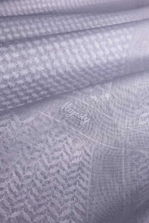 Majesty 2026 White Shamagh